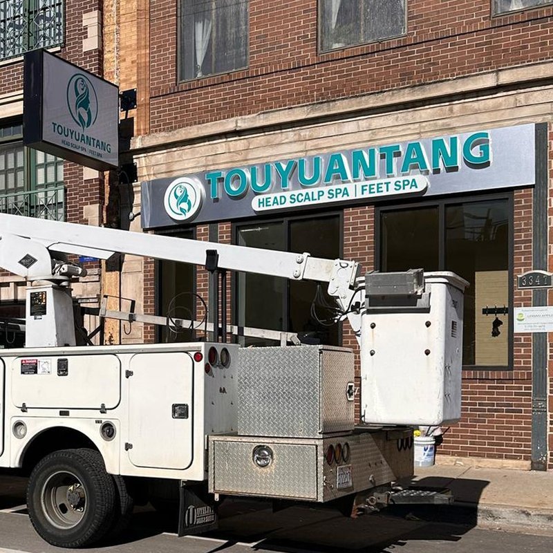 Touyuantang Spa — Cabinet & Blade Sign — Magic Sign Design Chicago