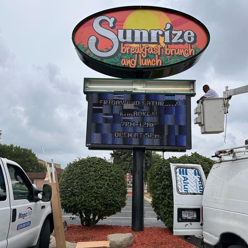 Sunrize Breakfast — Pylon with LED Board — Magic Sign Design Chicago